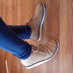 Vans Ultra-cush #500664- Womens sz.9